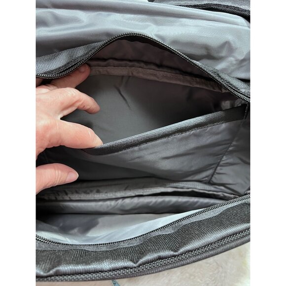 Nike Golf Adult Unisex Messenger Bag Black & Gray Polyester - Picture 10 of 11